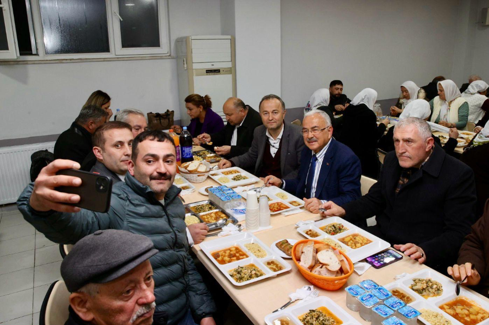 GÜLER’DEN CEM EVİNE ZİYARET